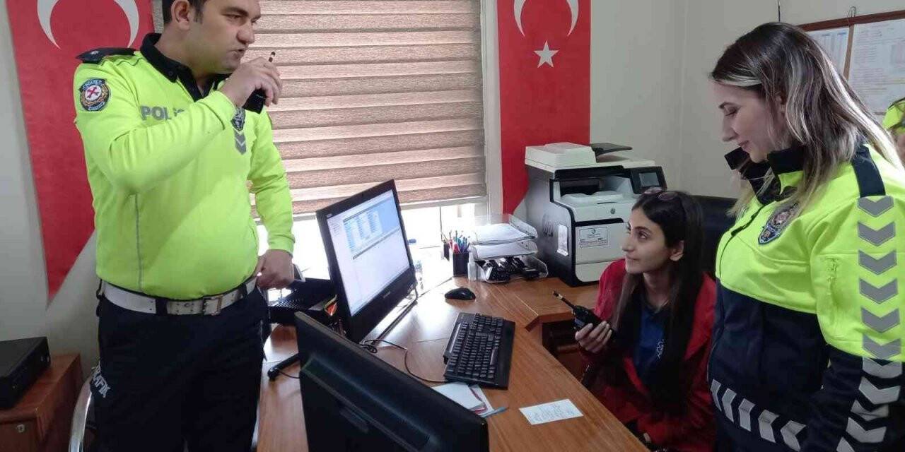 Van polisinden öğrencilere temel trafik eğitimi
