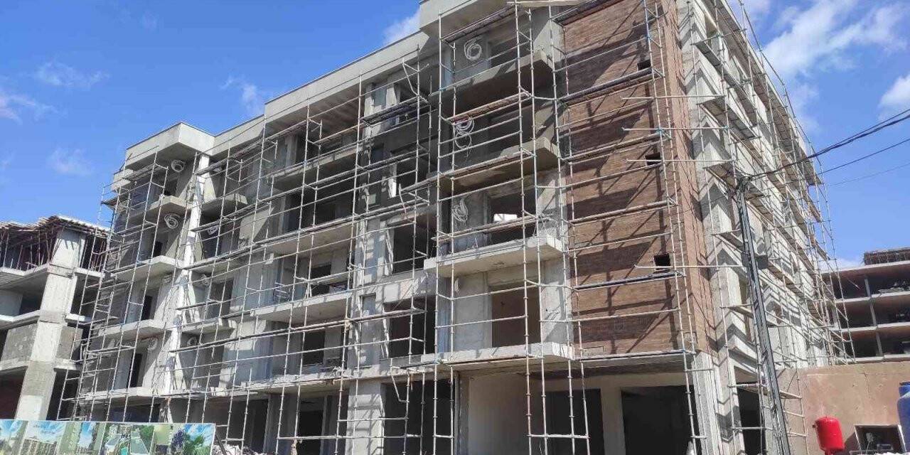 3. Kattan düşen işçi ağır yaralandı