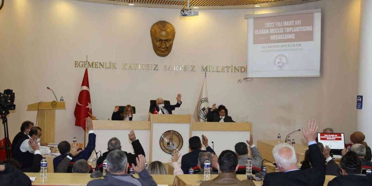 Başkan Deveciler, ”Savaşa hayır” dedi