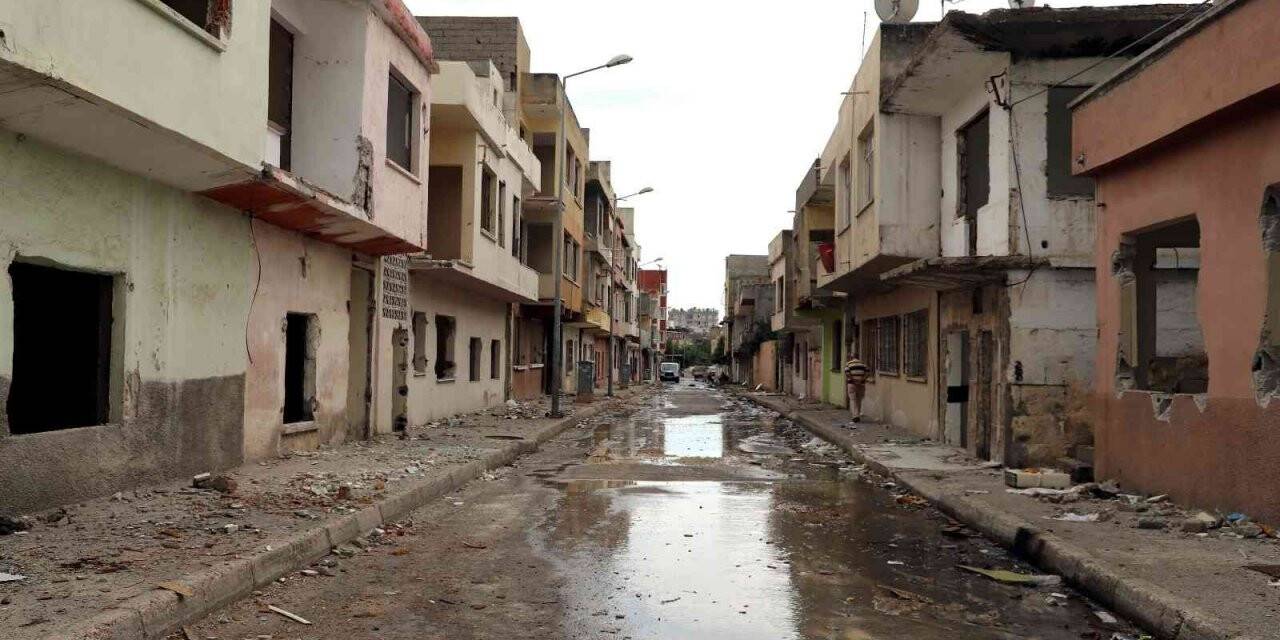 Gültak, eski binalar ve deprem tehlikesine dikkat çekti: “Yeni baştan yapmamız elzemdir”