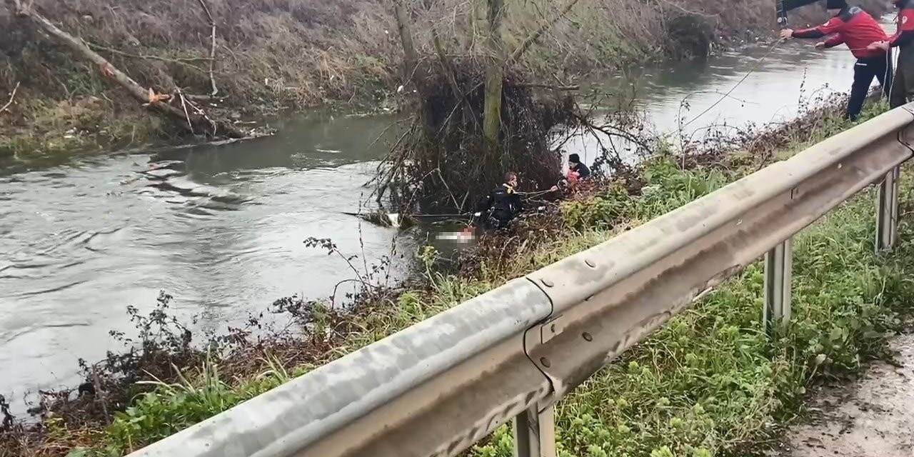 Sakarya’da derede erkek cesedi bulundu
