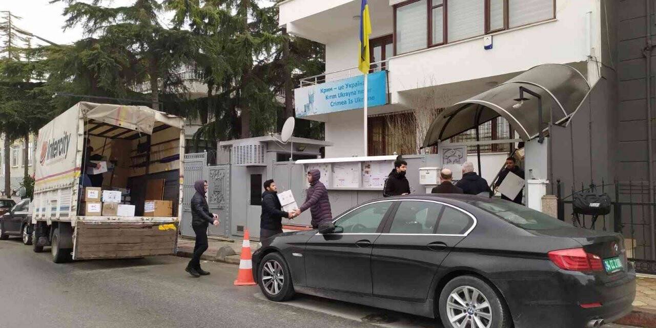 Ukrayna İstanbul Konsolosluğunda yardımlar devam ediyor
