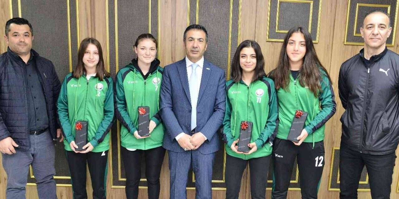 DTO’nun desteğiyle finale kalan takımdan Başkan Erdoğan’a ziyaret