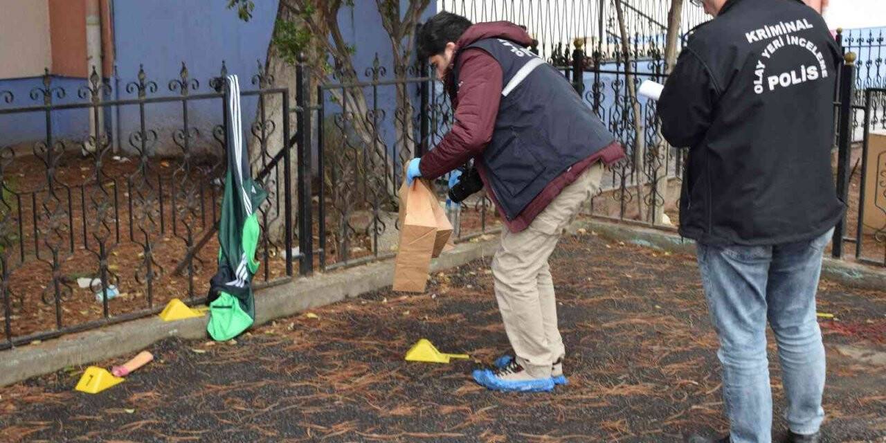 Gençlerin tartışması kanlı bitti: 2 yaralı