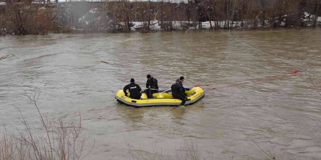 Karasu Nehri’ne düşen Yağmur’u arama çalışmalarına 10. günde de ara verildi