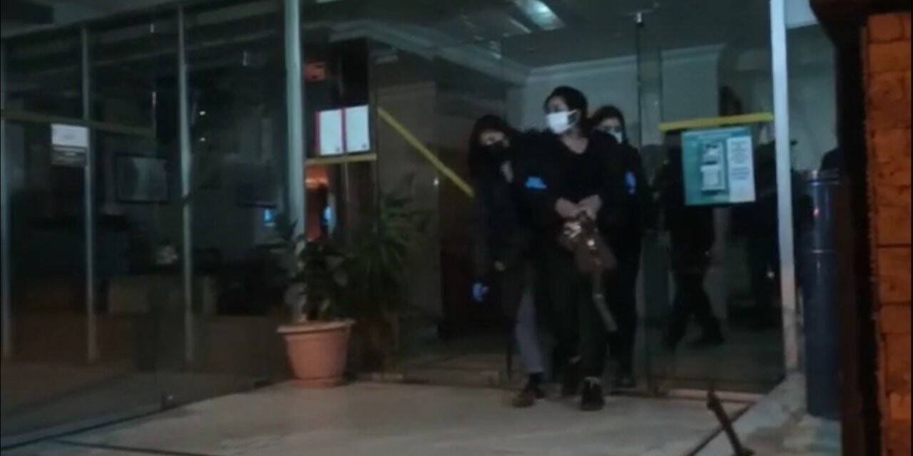 İzmir’de otele fuhuş baskını