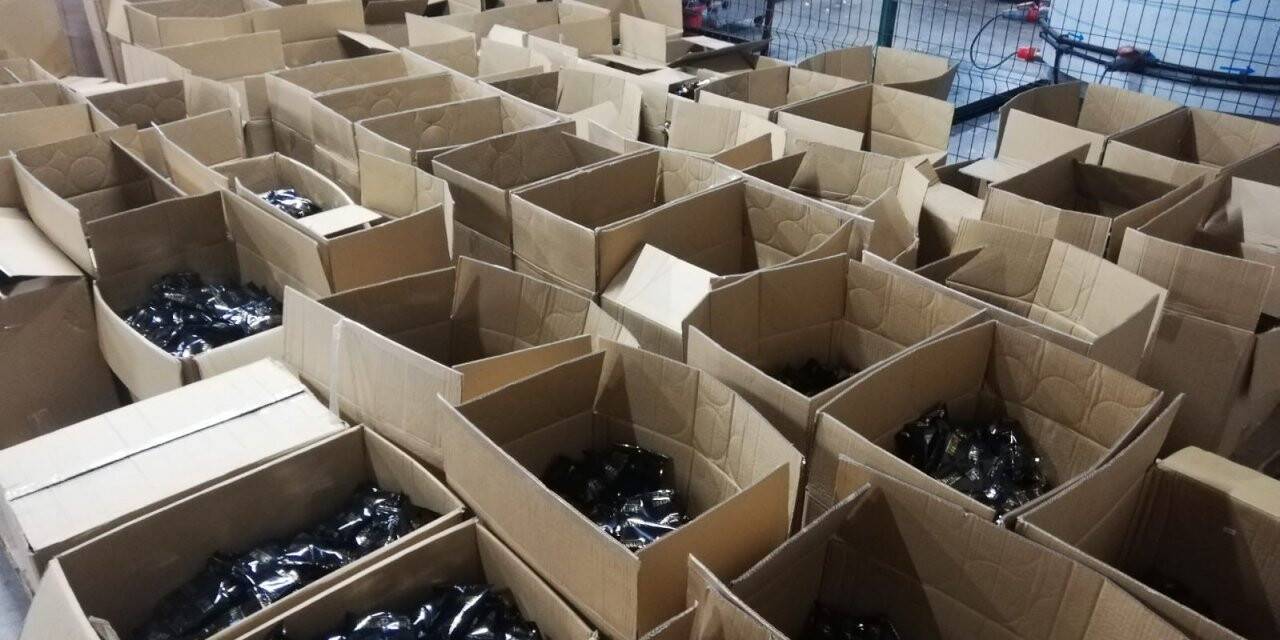 İzmir’de yaklaşık 4 ton kaçak tütün ele geçirildi