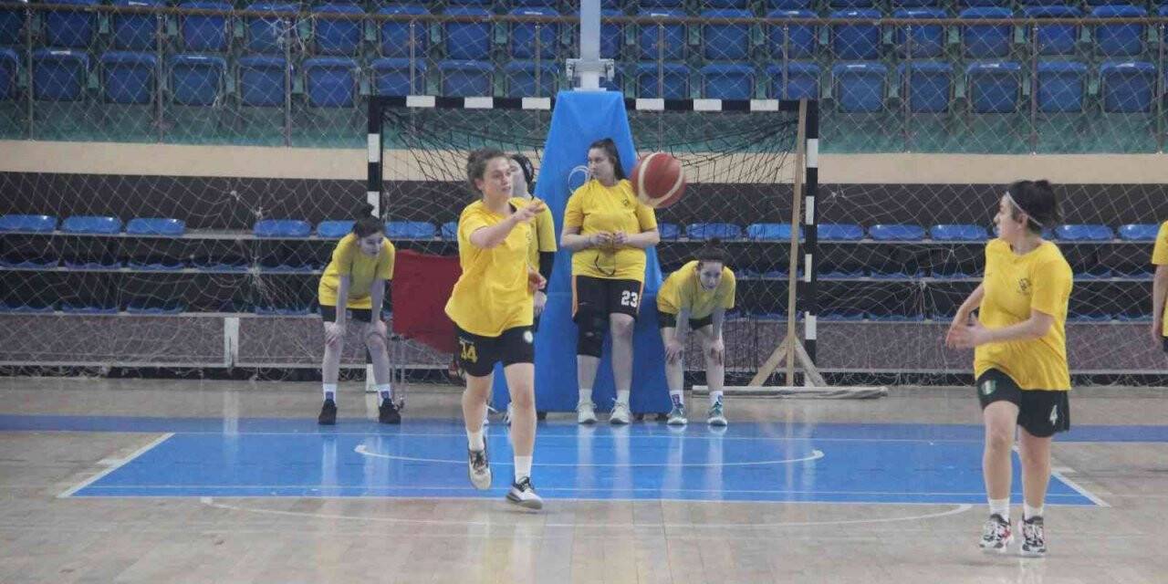 Düzce Atletik, Fenerbahçe maçının hazırlıklarını sürdürüyor