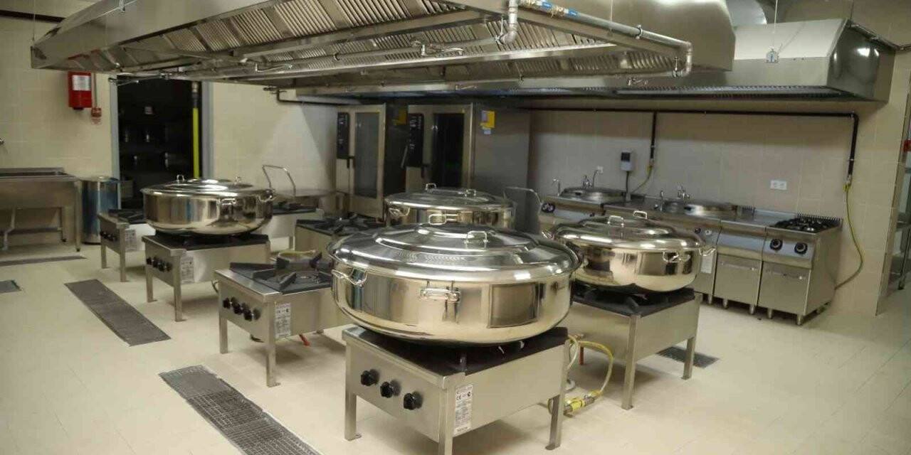 Kartal’da günde 3 bin kişinin sıcak yemek ihtiyacı karşılanacak