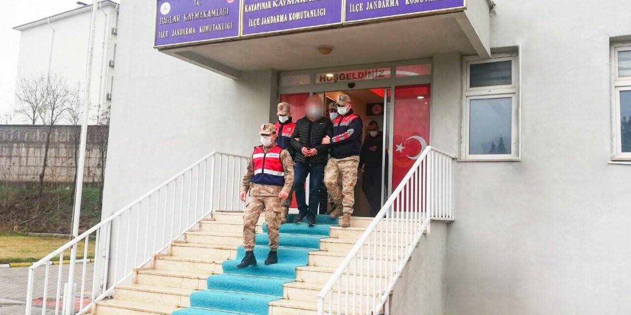 Diyarbakır’da uyuşturucu madde cezası bulunan ‘firari’ hükümlü yakalandı