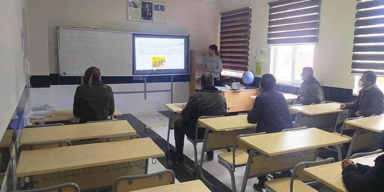 Pazarlar’da Arı Yetiştiriciliği kursu