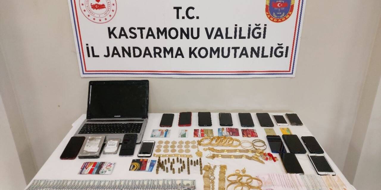 2 milyon liralık vurgun yapan örgüt üyeleri, jandarmanın operasyonuyla yakalandı