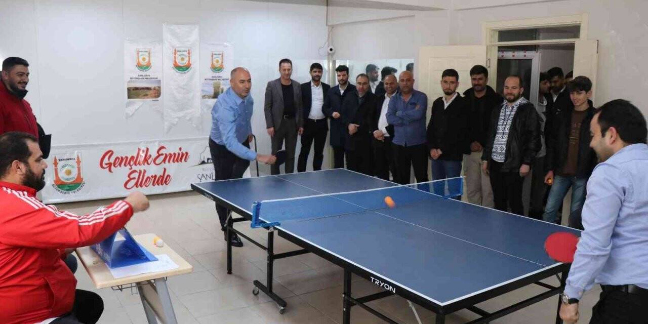 Bozova’da tenis turnuvası düzenleniyor