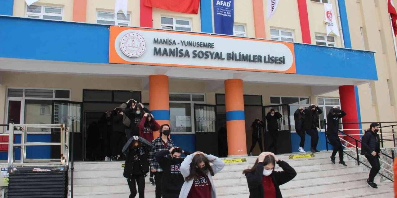Manisa’da deprem anında en güvenli yerler okullar olacak