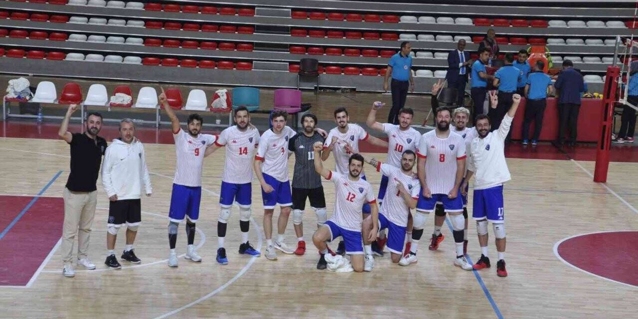 Karacabey Belediyespor her branşta yükselişte