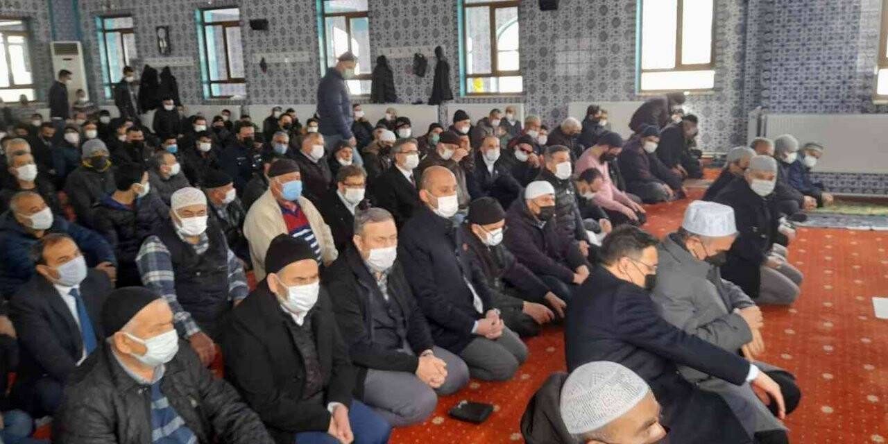 Şehit Karadirek şehadetinin birinci yılında dualarla anıldı