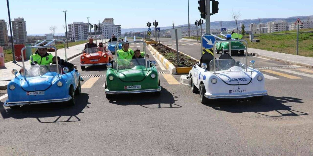 Şanlıurfa’da çocuklara trafik eğitimi verildi