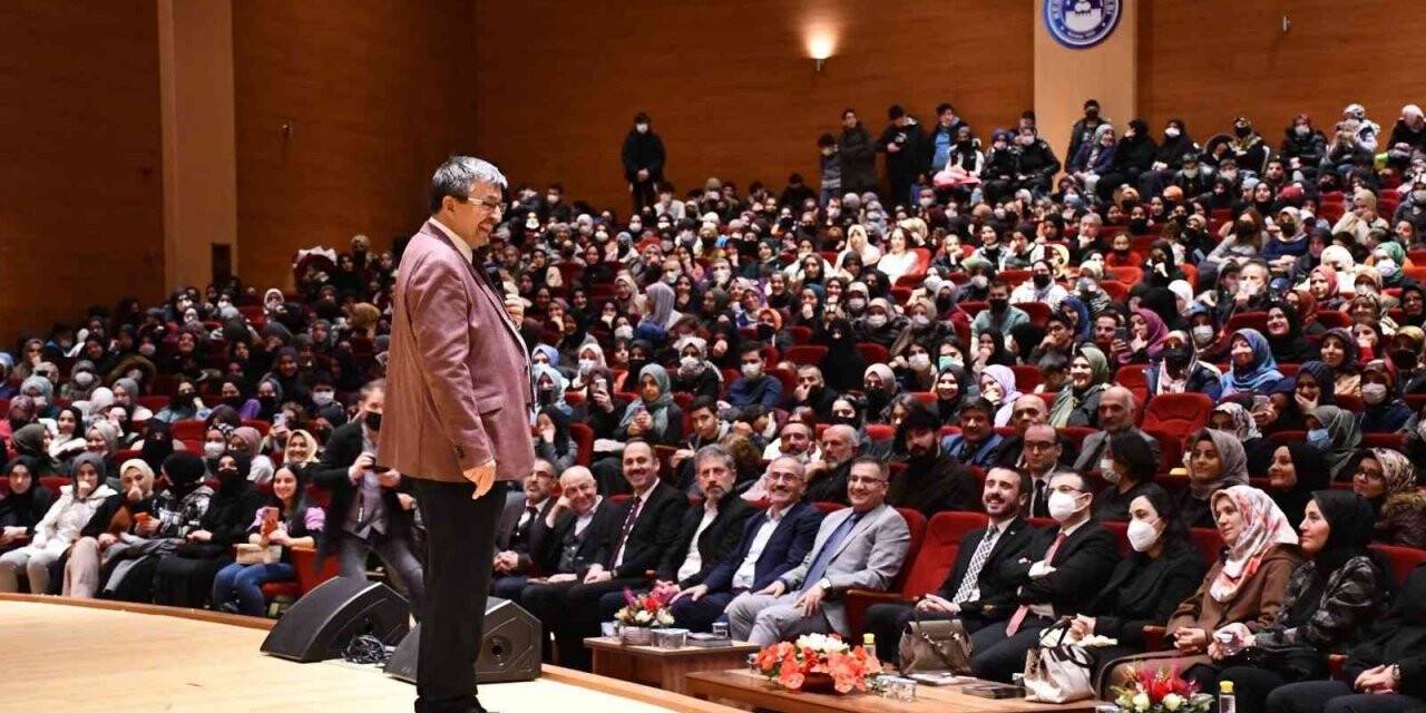 Kestel’de Hayati İnanç’a büyük ilgi