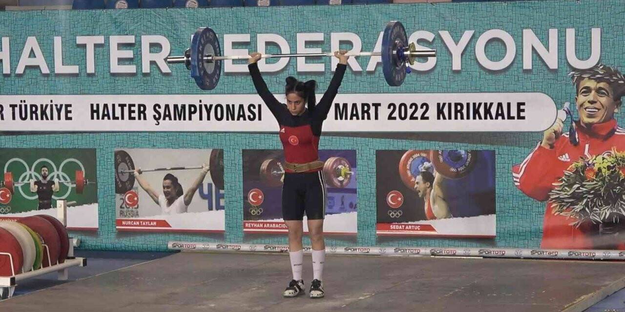 Türkiye Halter Şampiyonası’nda heyecan devam ediyor