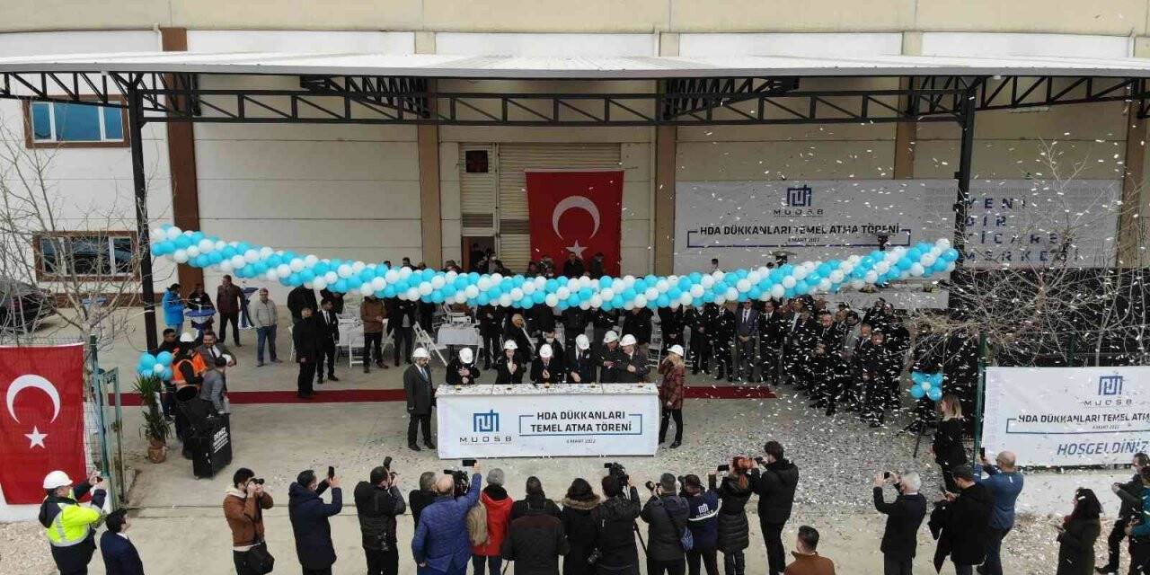 Muradiye OSB’nin yeni ticaret merkezinin temeli törenle atıldı