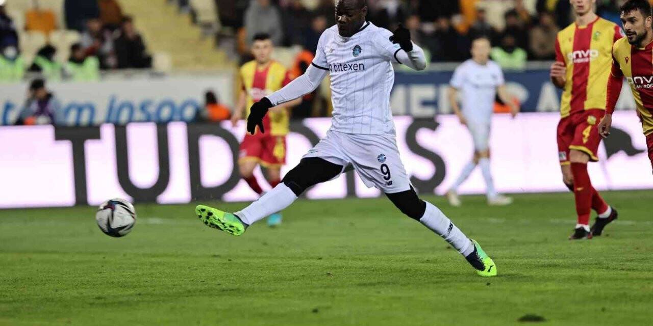 Spor Toto Süper Lig: Yeni Malatyaspor: 0 - Adana Demirspor: 0 (İlk yarı)