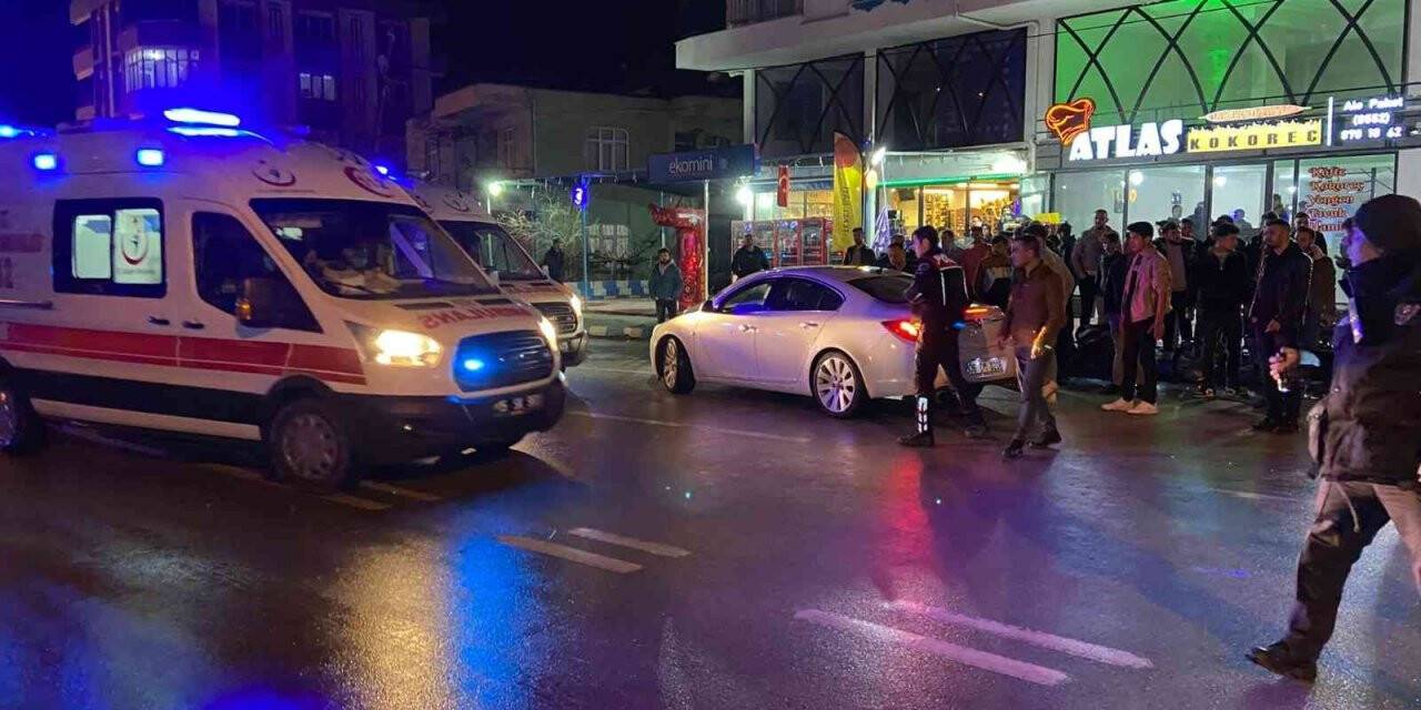 Tartıştığı iki kişiyi bıçaklayıp kaçtı: 1 ölü, 1 yaralı