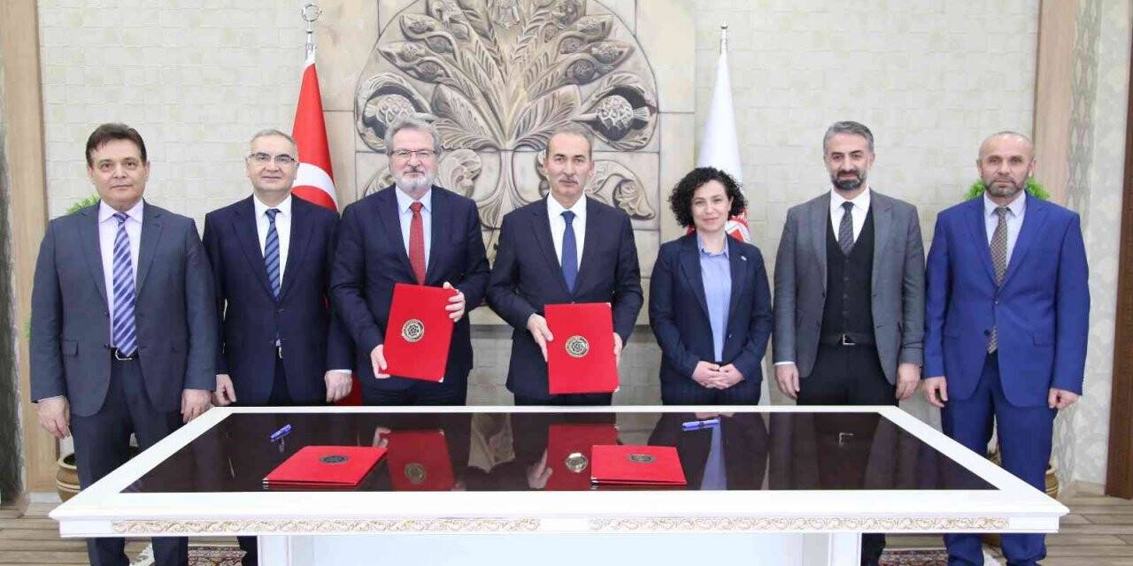 SCÜ öğrencileri, teorik bilgiyi deneyime dönüştürecek