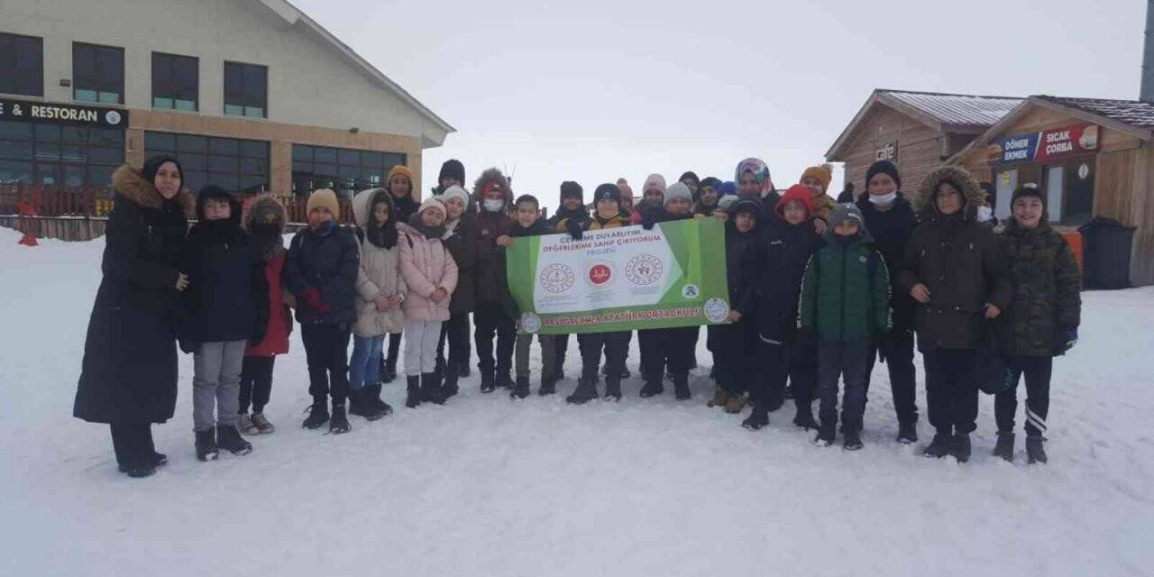 Öğrenciler doyasıyla eğlendi