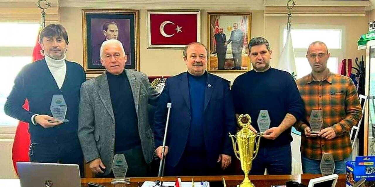 Şampiyon Esenköyspor’dan Başkan Temel’e ziyaret