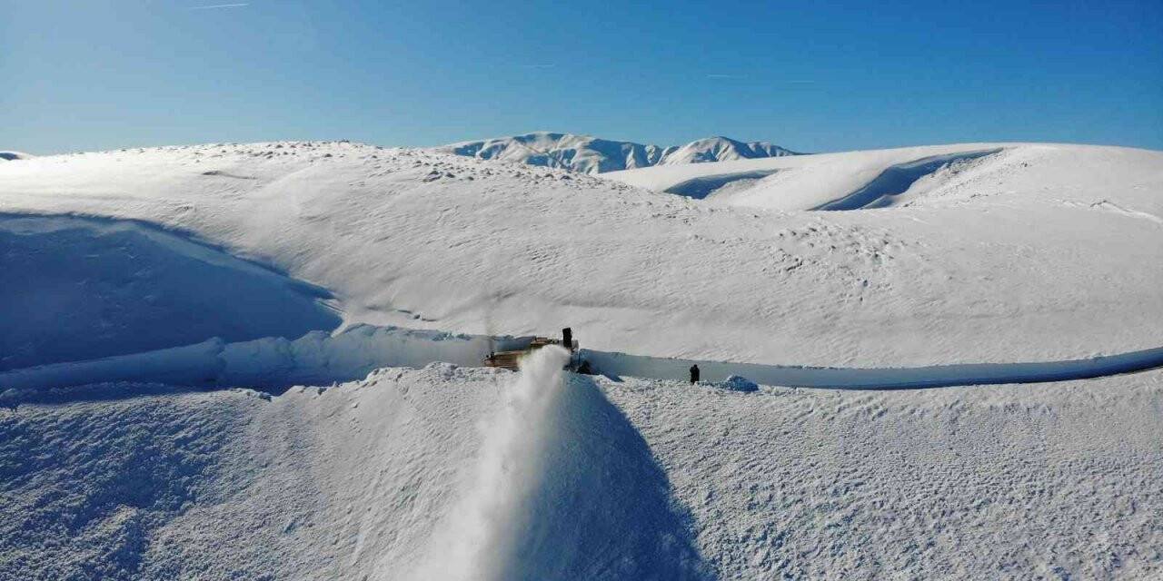Muş’ta 34 köy yolu ulaşıma kapandı