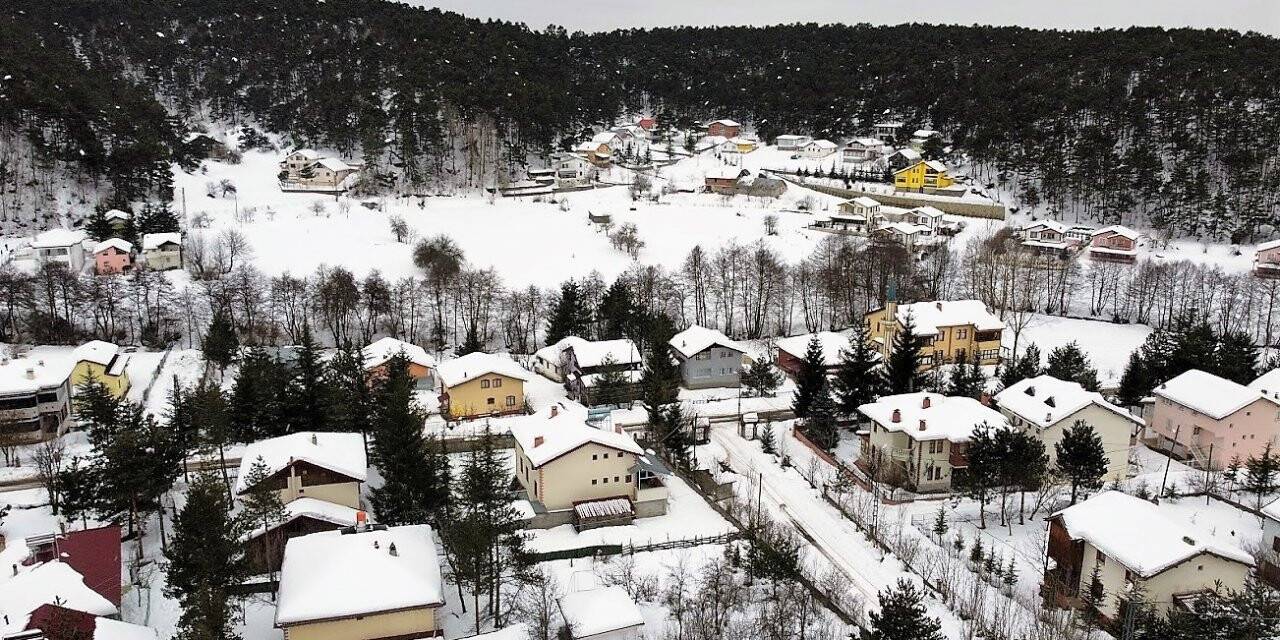 Çamiçi yaylasında beyaz örtü havadan görüntülendi