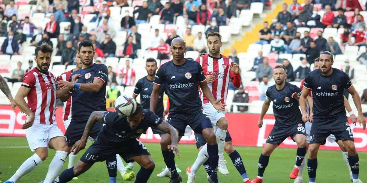 Antalyaspor ile Sivasspor 26. randevuda