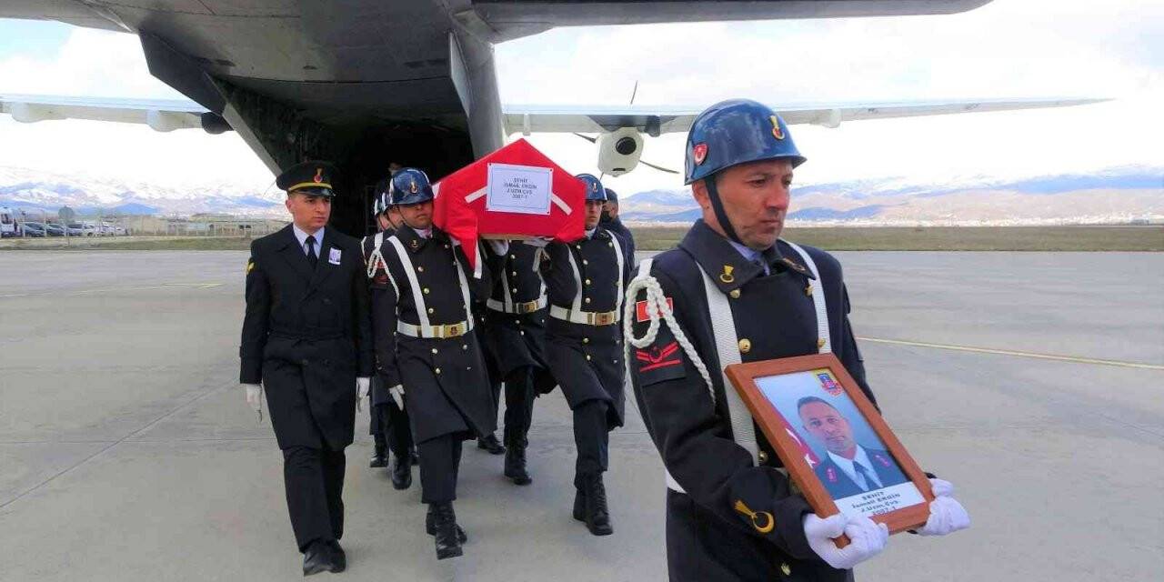 Şehit Ergin’in naaşı Bingöl’e getirildi