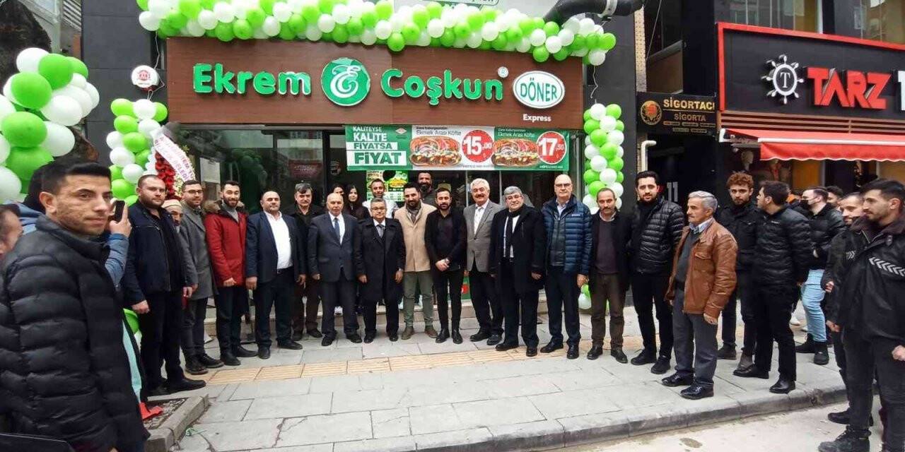 CHP’li meclis üyesinden CHP’li başkan vekiline tepki