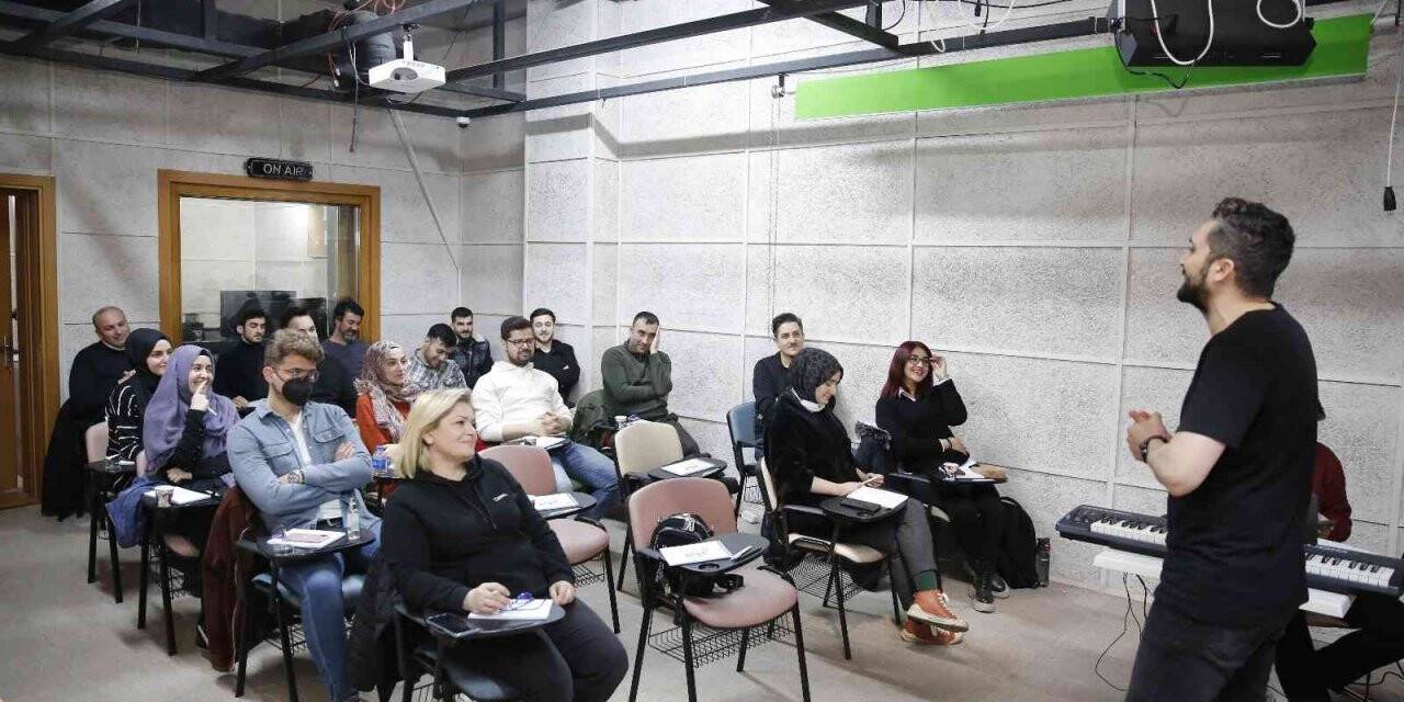 Başakşehir Yeni Medya Akademi’de eğitimler hız kesmiyor