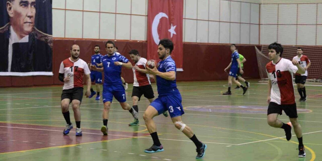 Hentbol 1. Ligi: Seyhan Belediyespor: 37 - Ankara Hentbol İhtisas: 25