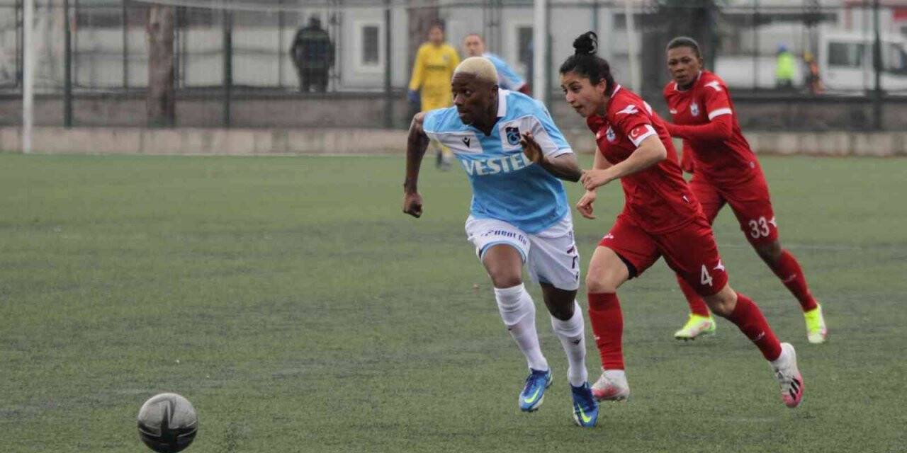 Turkcell Kadın Futbol Süper Ligi: Konak Belediyespor: 2 - Trabzonspor: 0