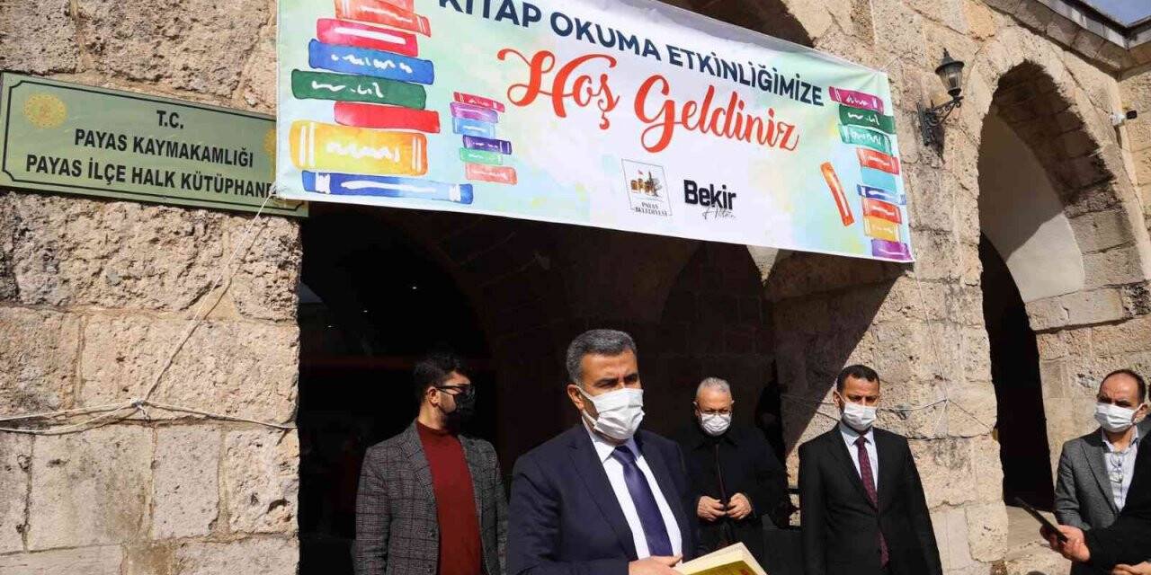 Payas Belediye Başkanı Altan, vatandaşlarla kitap okuma etkinliğinde buluştu