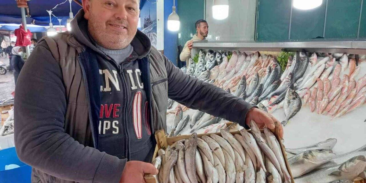 Fırtına ve soğuklar balık fiyatlarını etkiledi