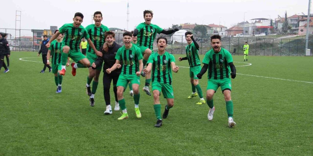 Denizlispor, U17’de Balıkesirspor’u farklı mağlup etti
