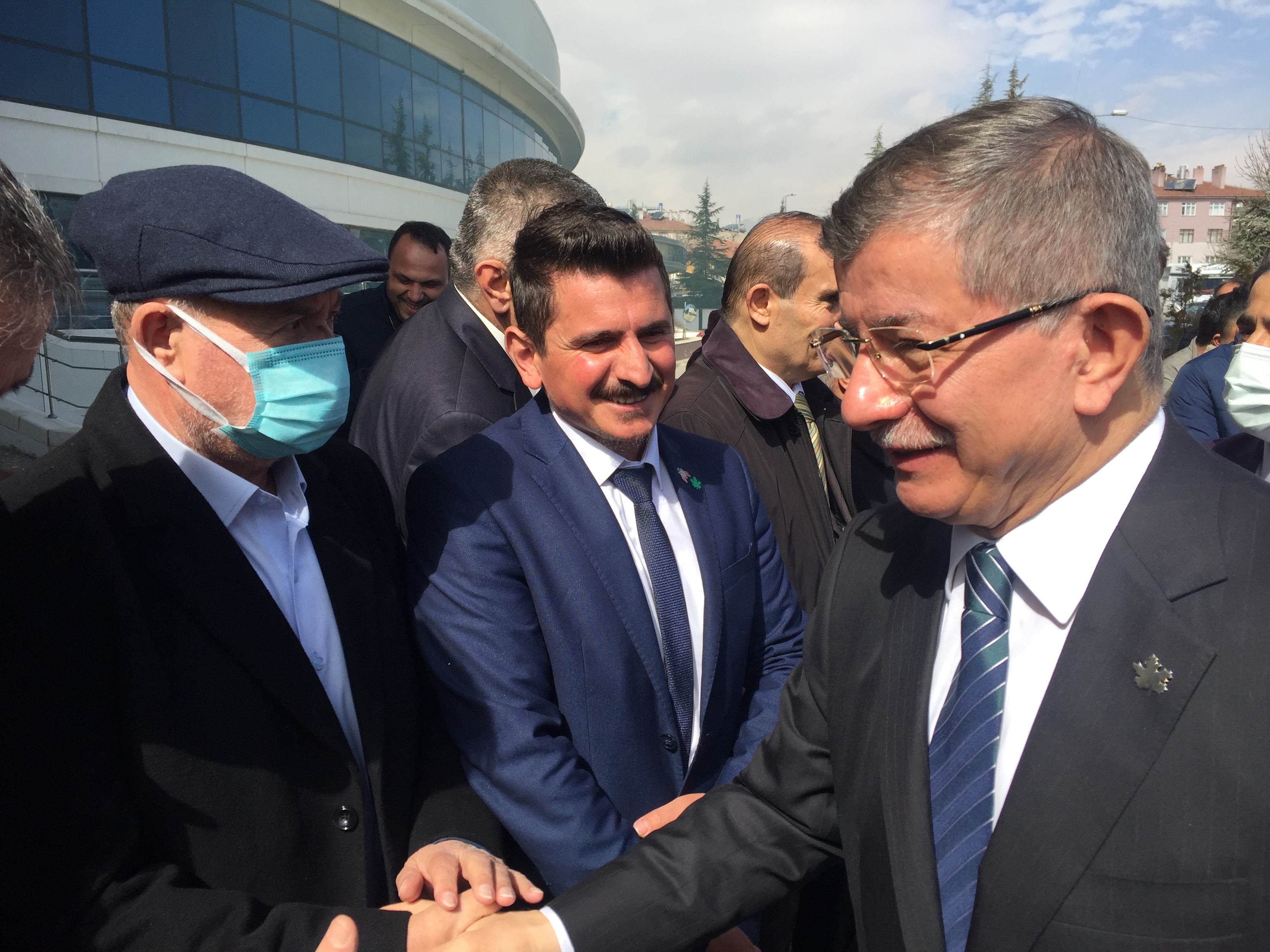 Gelecek Partisi Genel Başkanı Ahmet Davutoğlu, Konya'da gazetecilerle bir araya geldi