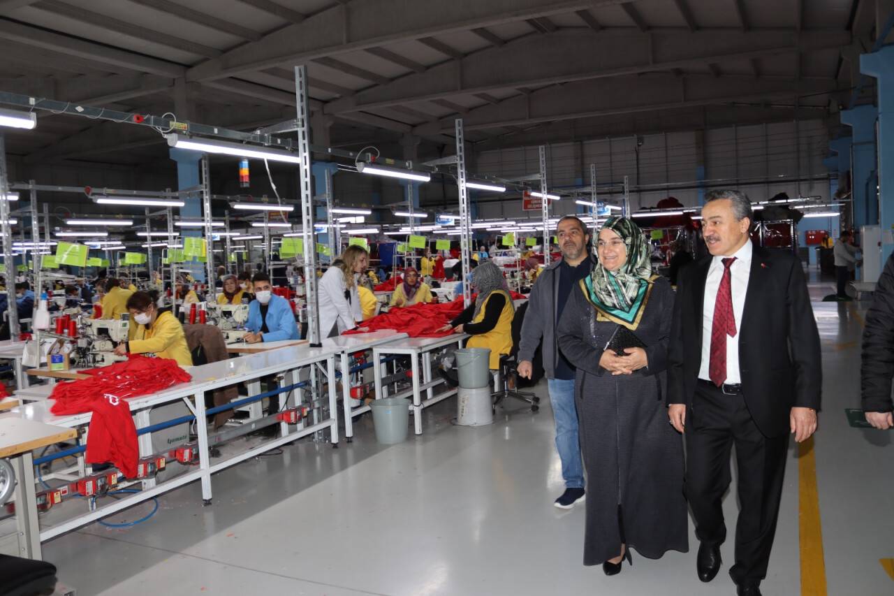 Başkan Tutal, tüm kadınların 8 Mart Dünya Kadınlar Günü'nü kutladı