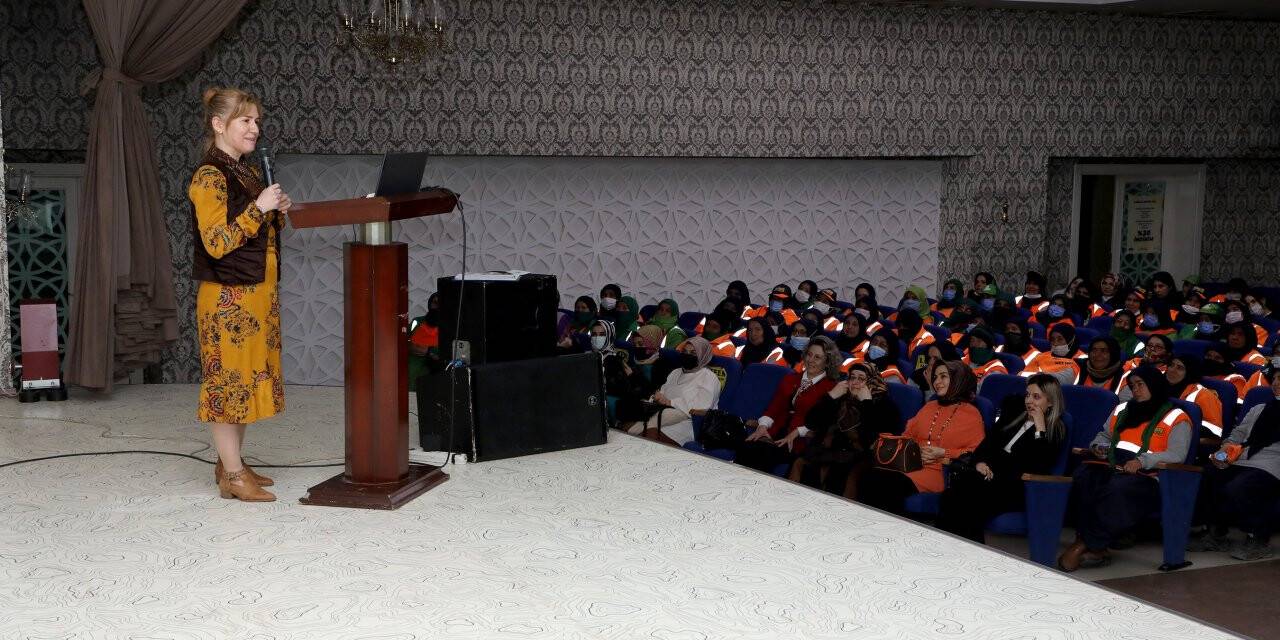 Büyükşehir’den Kadın Personele 8 Mart Programı