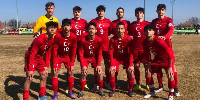 15 Milli Takımı Macaristan'la yenişemedi