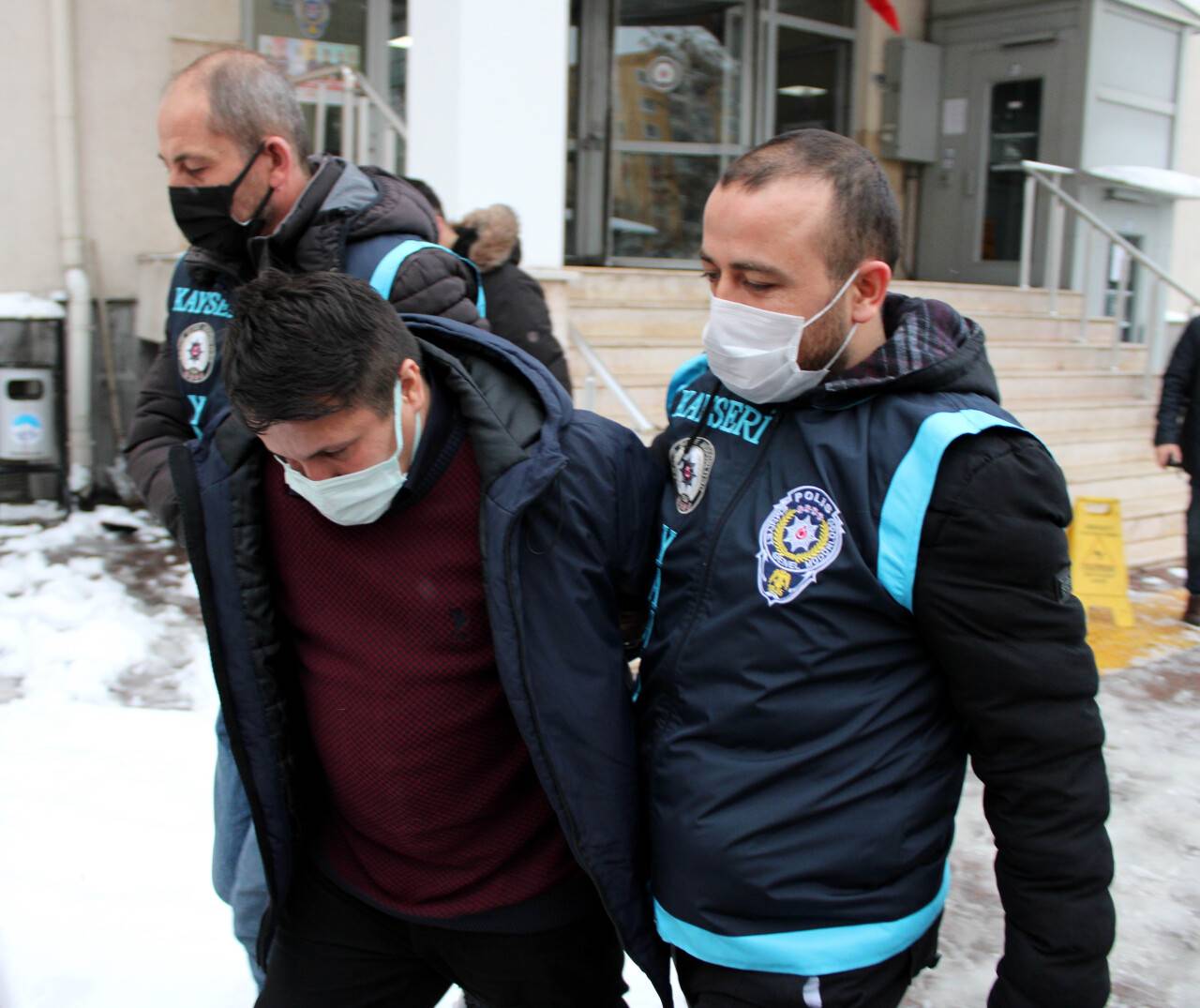 Çalıştığı bankadan 140 bin Euro çalan şahıs Kayseri’de yakalandı