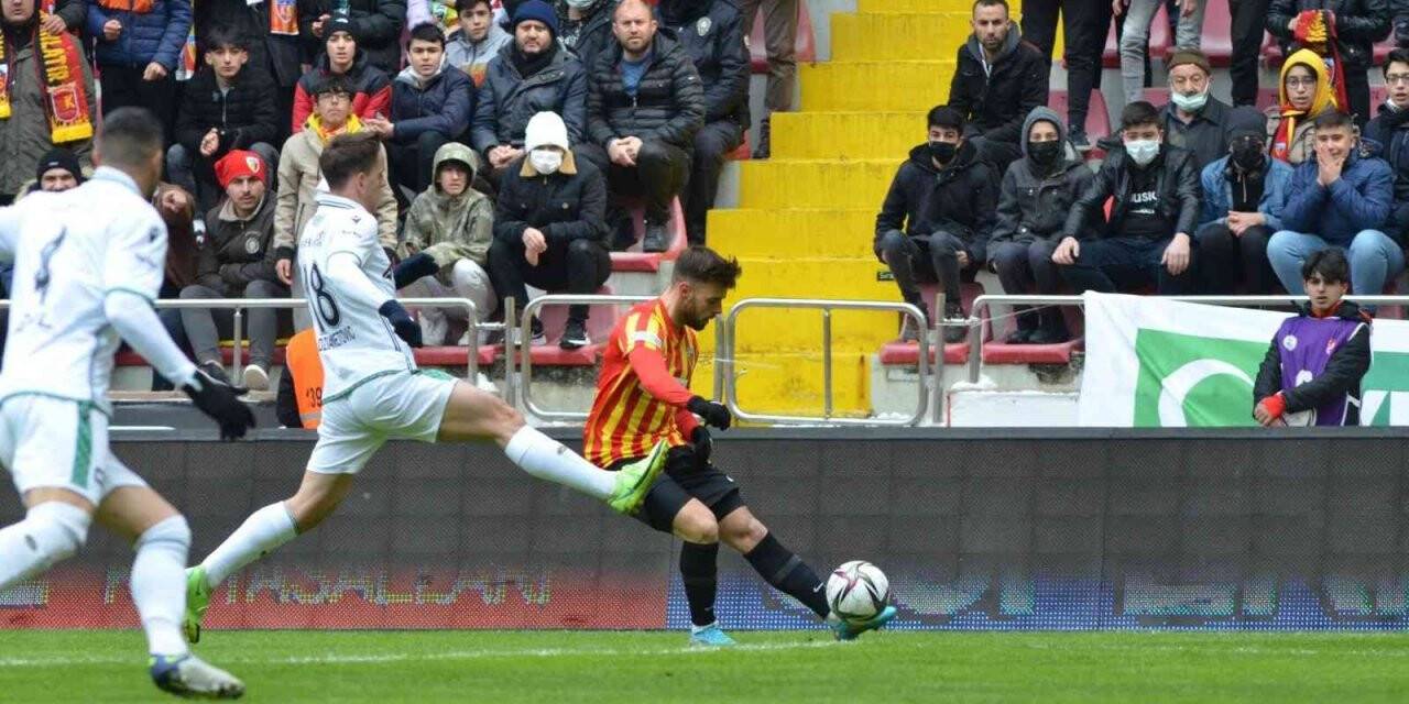 Kayserispor: 2 - Konyaspor: 1 (İlk yarı)