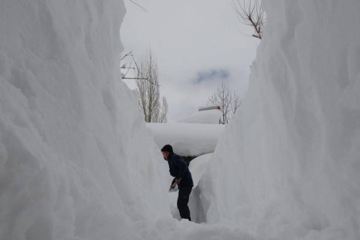 Bitlis kara gömüldü: 260 köy yolu ulaşıma kapandı