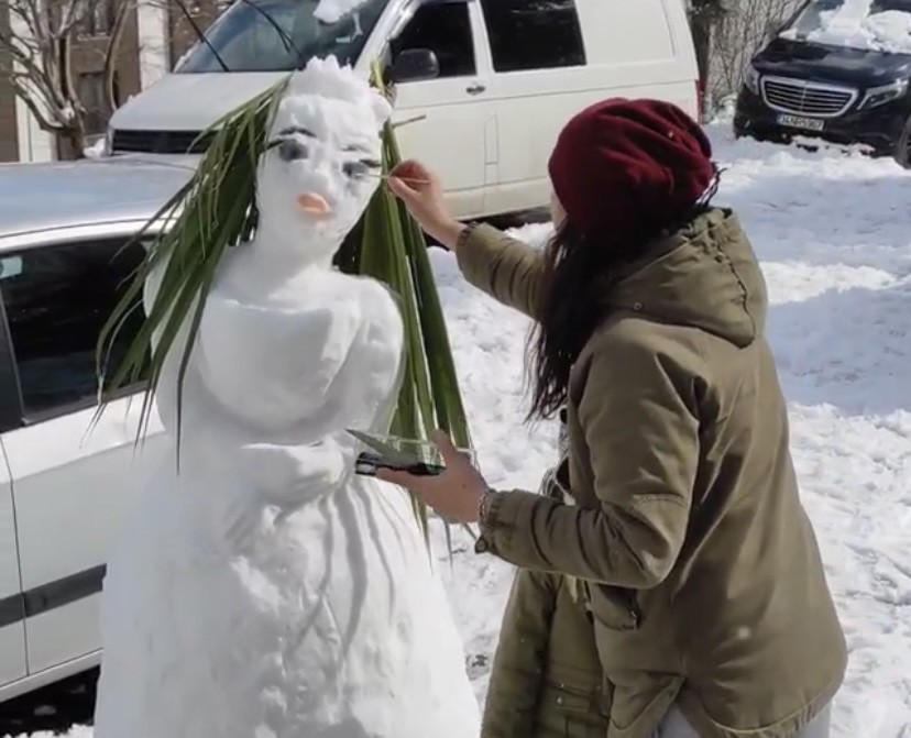 Eyüpsultan’da kardan kadına makyaj yaptılar