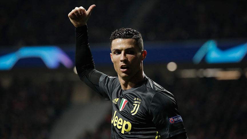 Ronaldo: Futbol tarihinin en golcü ismi