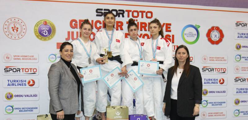 İlayda Merve Koçyiğit Türkiye Şampiyonu